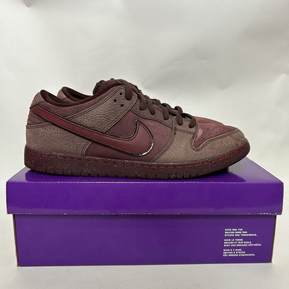 Nike SB Dunk Low City of Love “Burgundy Crush” FN0619-600 main image 6